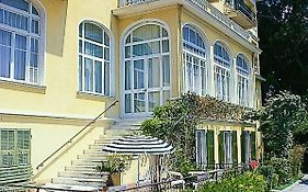 Hotel Aurora  3*